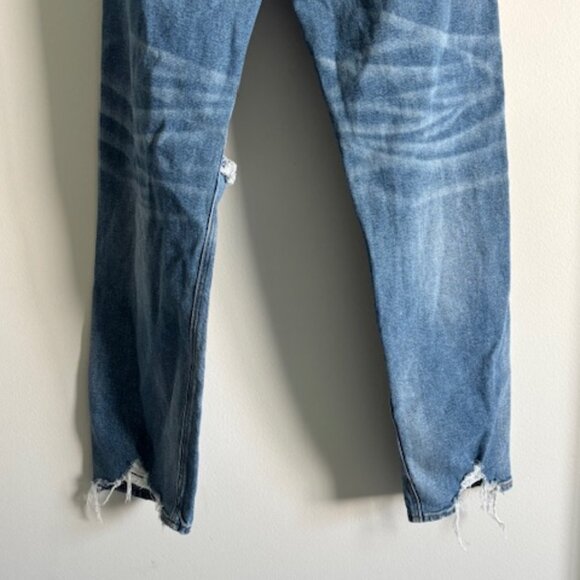 American Eagle Stigid Distressed Mom Jeans - size 2 - Picture 4 of 6
